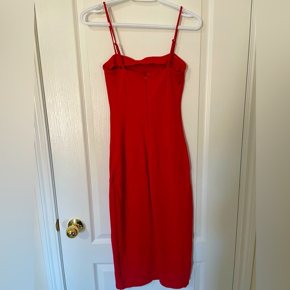 Dynamite Dress - Picture 2 of 4